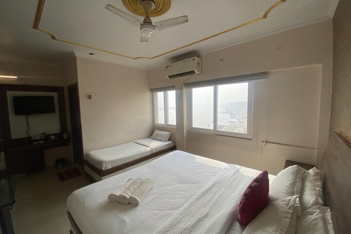 Room 55 of 83