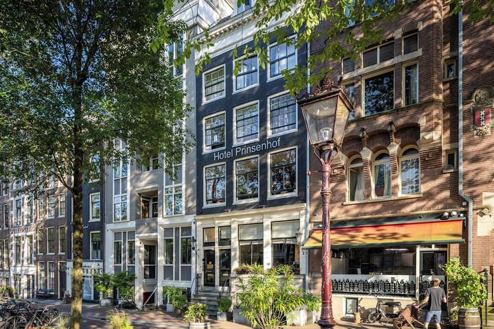 Exterior of Hotel Prinsenhof Amsterdam