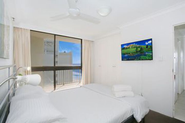 Room 3 of 11
