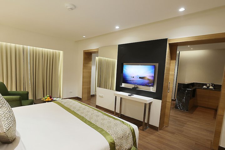 Room 12 of 60