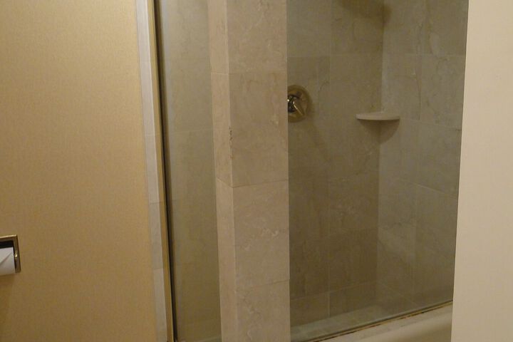 Room 5 of 37
