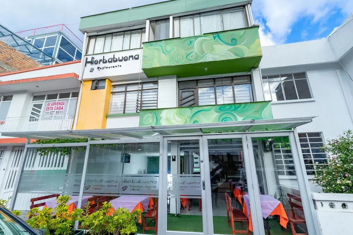 HOTEL HIERBABUENA PASTO