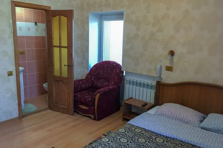 Room 2 of 15