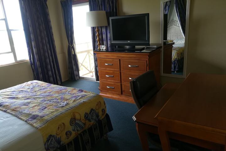 Room 17 of 60