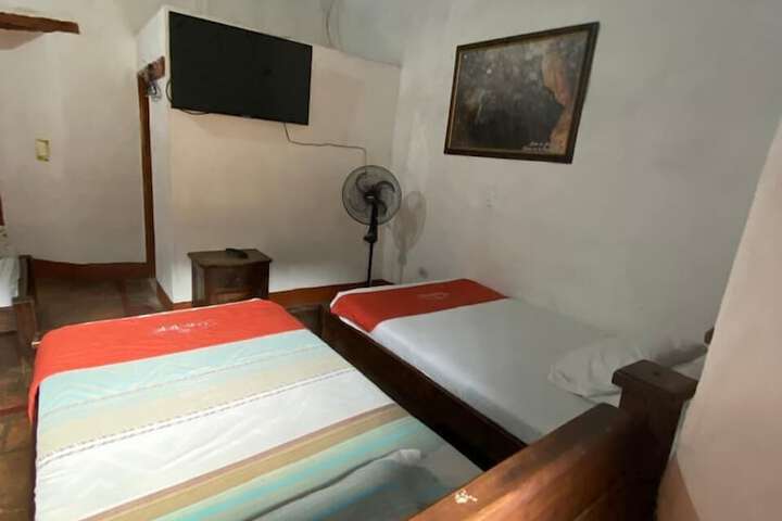 Room 15 of 27