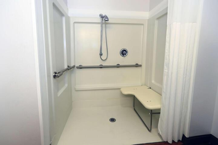 1 King Bed with Other Features (13 of 73)