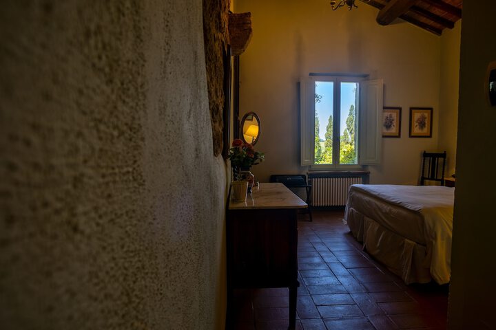 Room 28 of 225