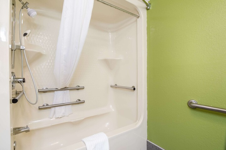 Standard Queen Bed Accessible (5 of 5)