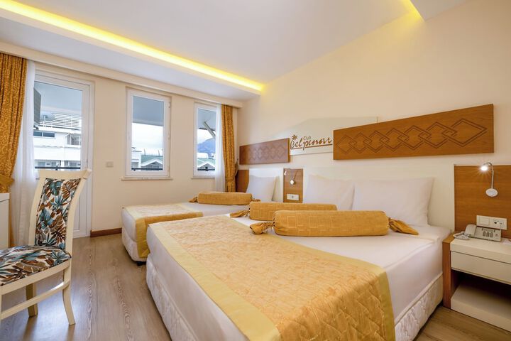 Room 15 of 121