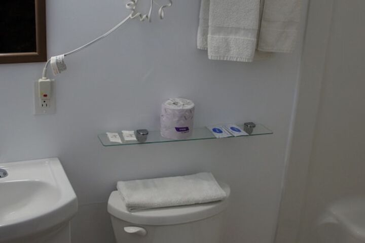 Room 12 of 27