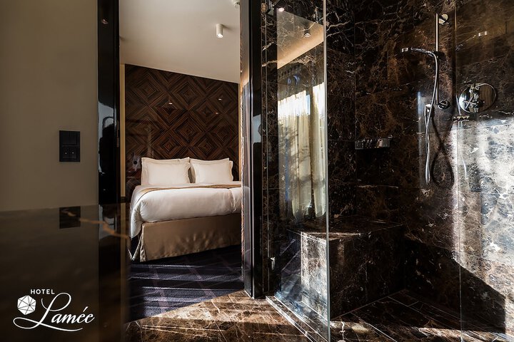 Room 42 of 56