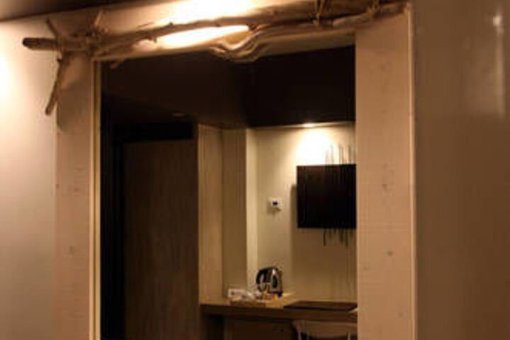 Room 21 of 39