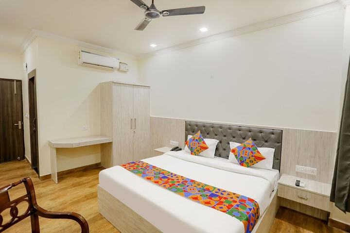 Room 20 of 37