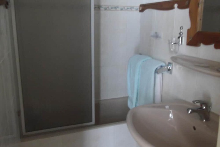 Room 14 of 38