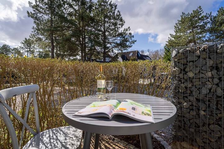 Terrace/Patio 102 of 106