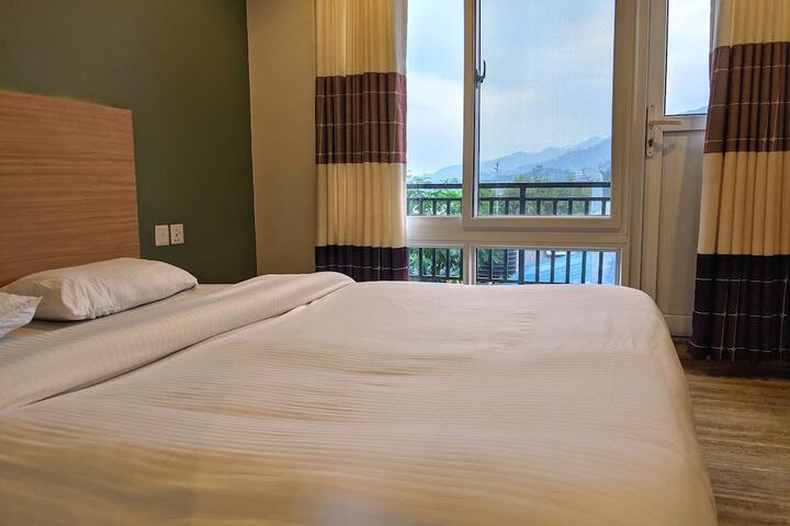 Room 11 of 29