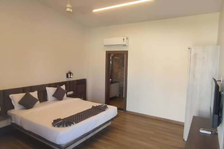 Room 40 of 84