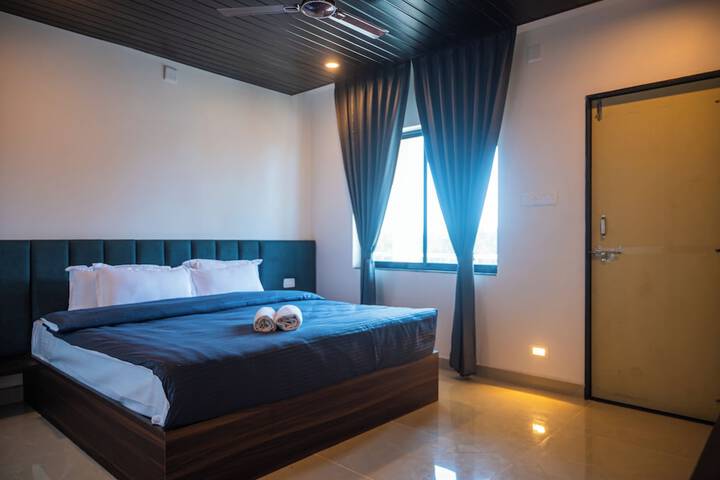 Room 5 of 23