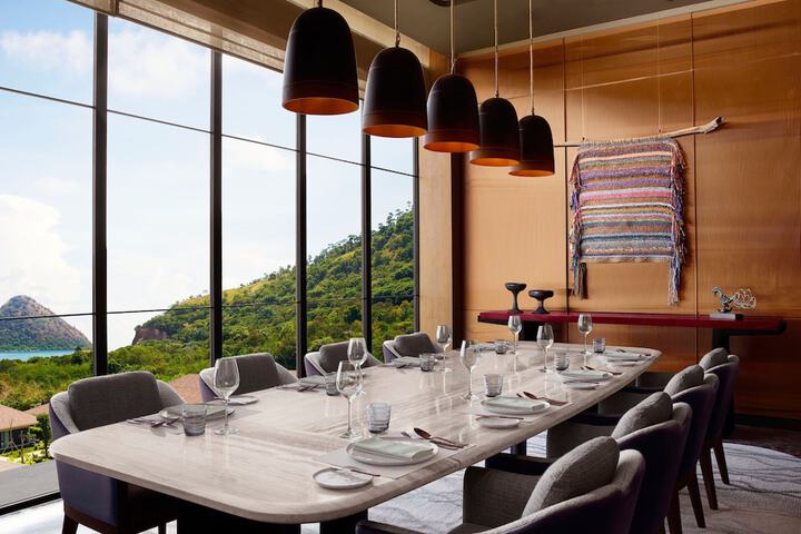 Dining 67 of 92
