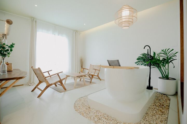 Room 4 of 39