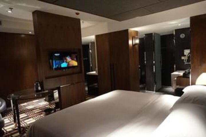 Room 44 of 56