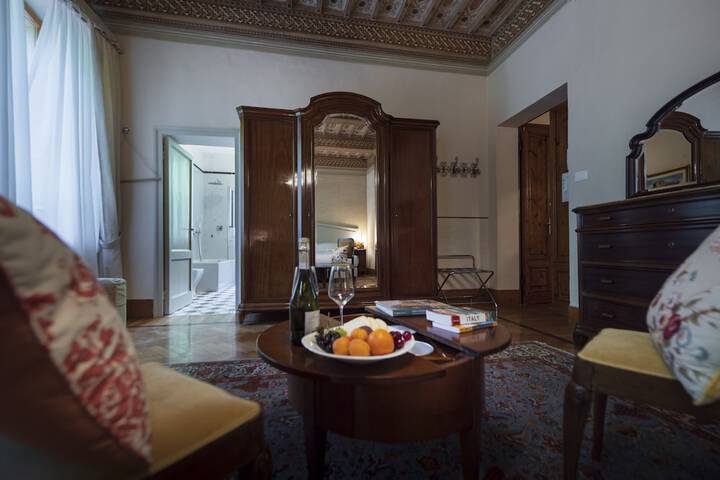 Room 52 of 140