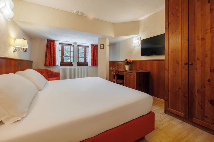 Room 28 of 111