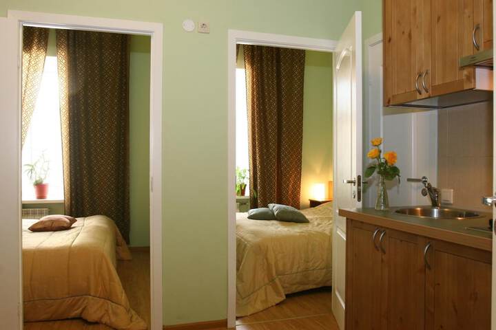 Room 15 of 27