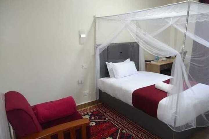Room 7 of 19