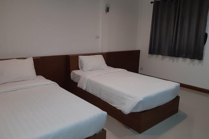 Room 9 of 45