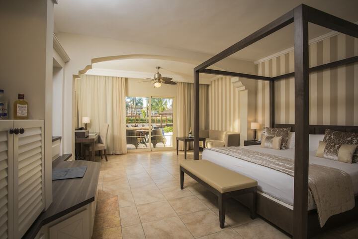 Room 15 of 275