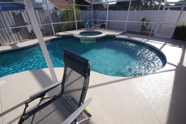 Sundeck 35 of 37