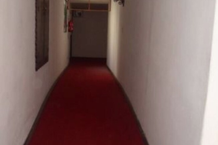 Ballroom/Hall 16 of 22