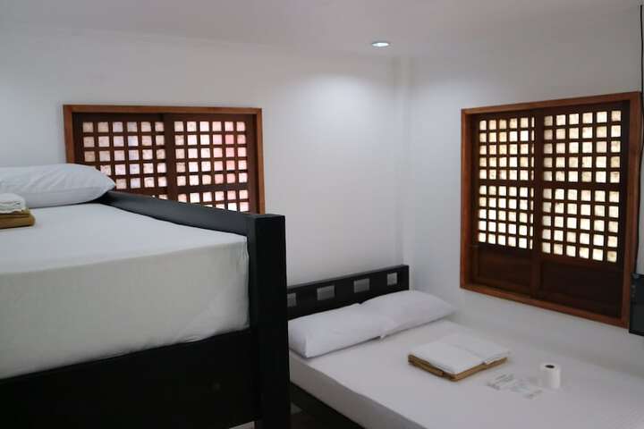 Room 16 of 49