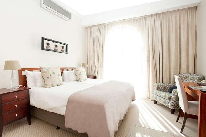 Room 4 of 132