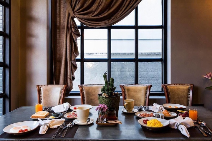 Breakfast/Coffee Service 33 of 42