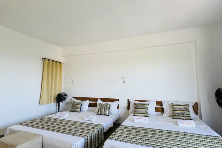 Room 13 of 14