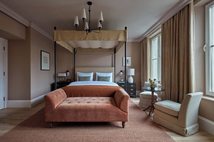 Room 35 of 109