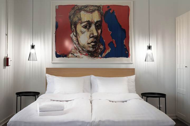 Room 44 of 95