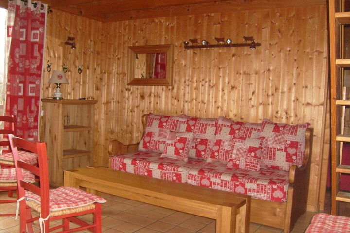 Room 12 of 95