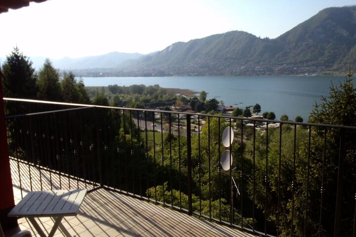 Empire Resort in Iseo