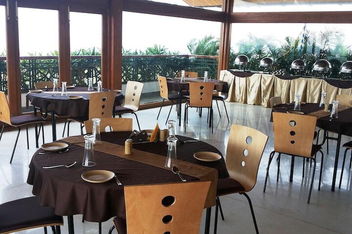 Dining Photos