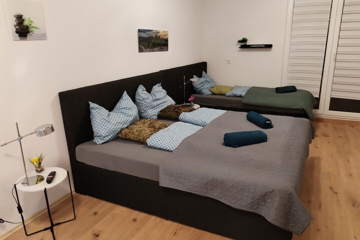 Room 6 of 31