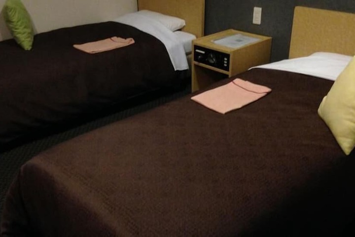 Room 18 of 31