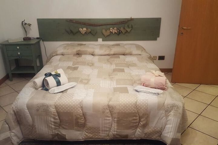 Room 8 of 43
