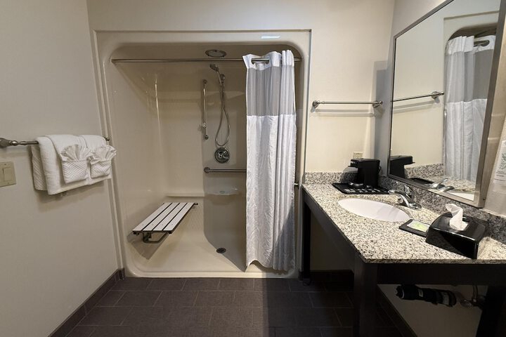 Room 30 of 44