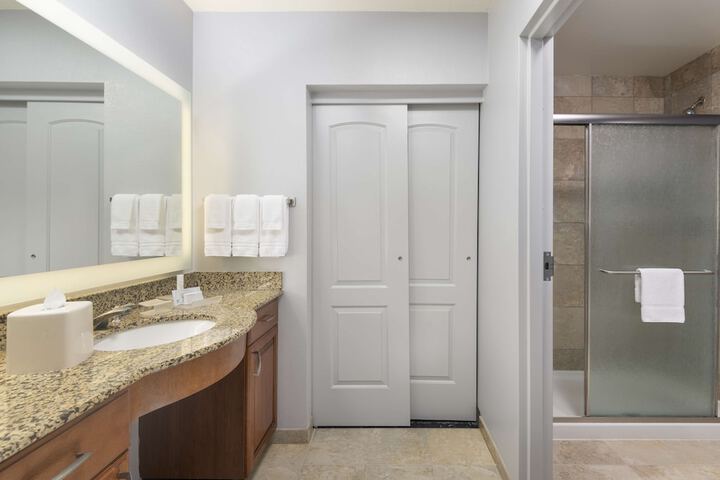 Bathroom shower