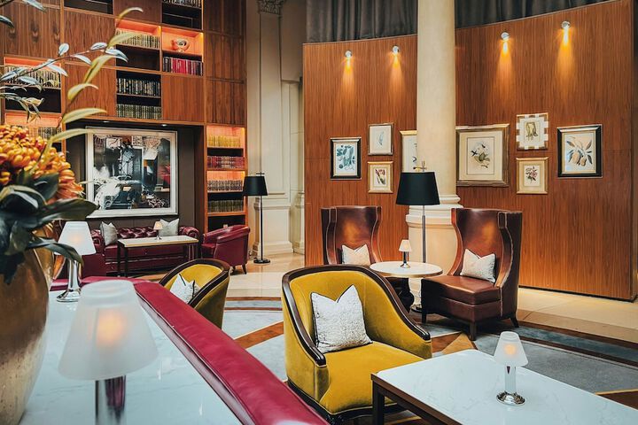 Lounge 57 of 67