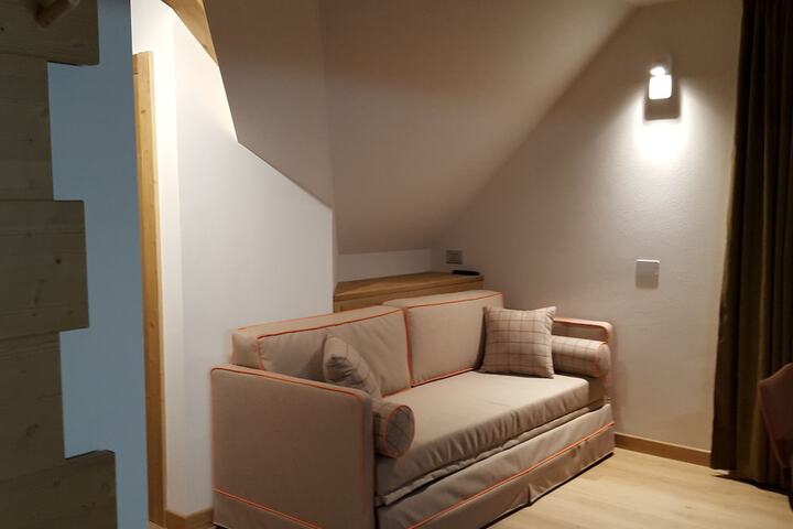 Room 25 of 138