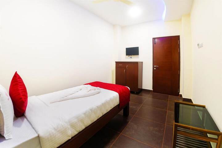 Room 10 of 46